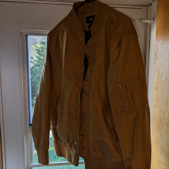 Bomber Jacket - Picture 3 of 4